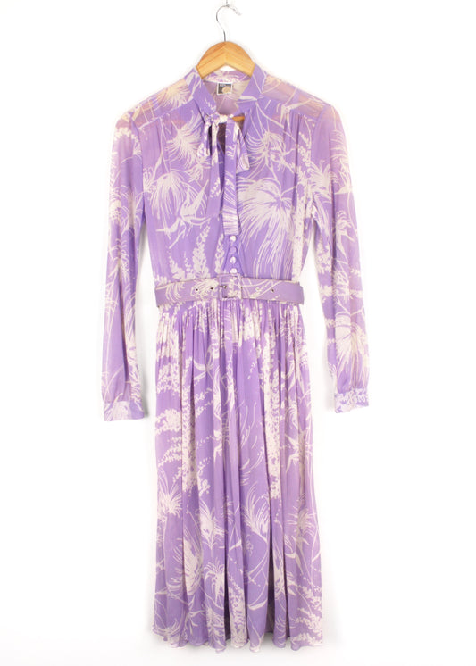 Dress in lilac with separate lining