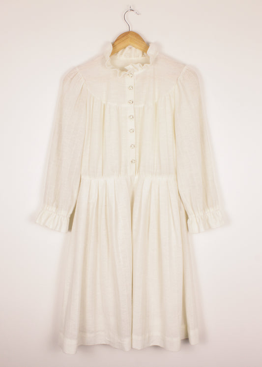 Dress in cream