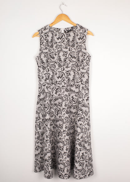 Vintage dress in grey and black