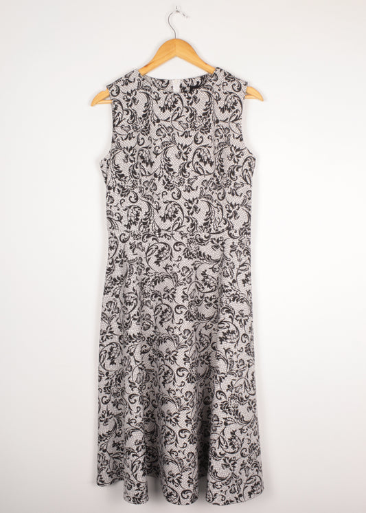 Vintage dress in grey and black