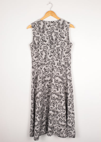 Vintage dress in grey and black