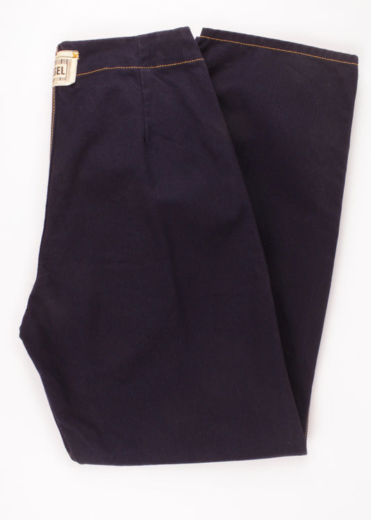 Diesel straight fit jeans in indigo color