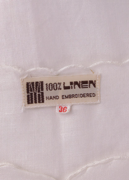 Linen blouse in white