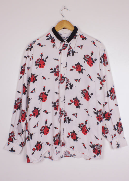 Vintage blouse in white and red