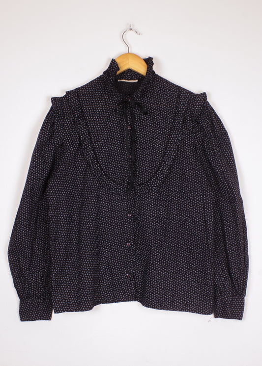 Vintage blouse in black