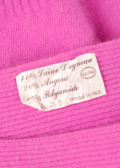 Vintage woolen sweater in lilac