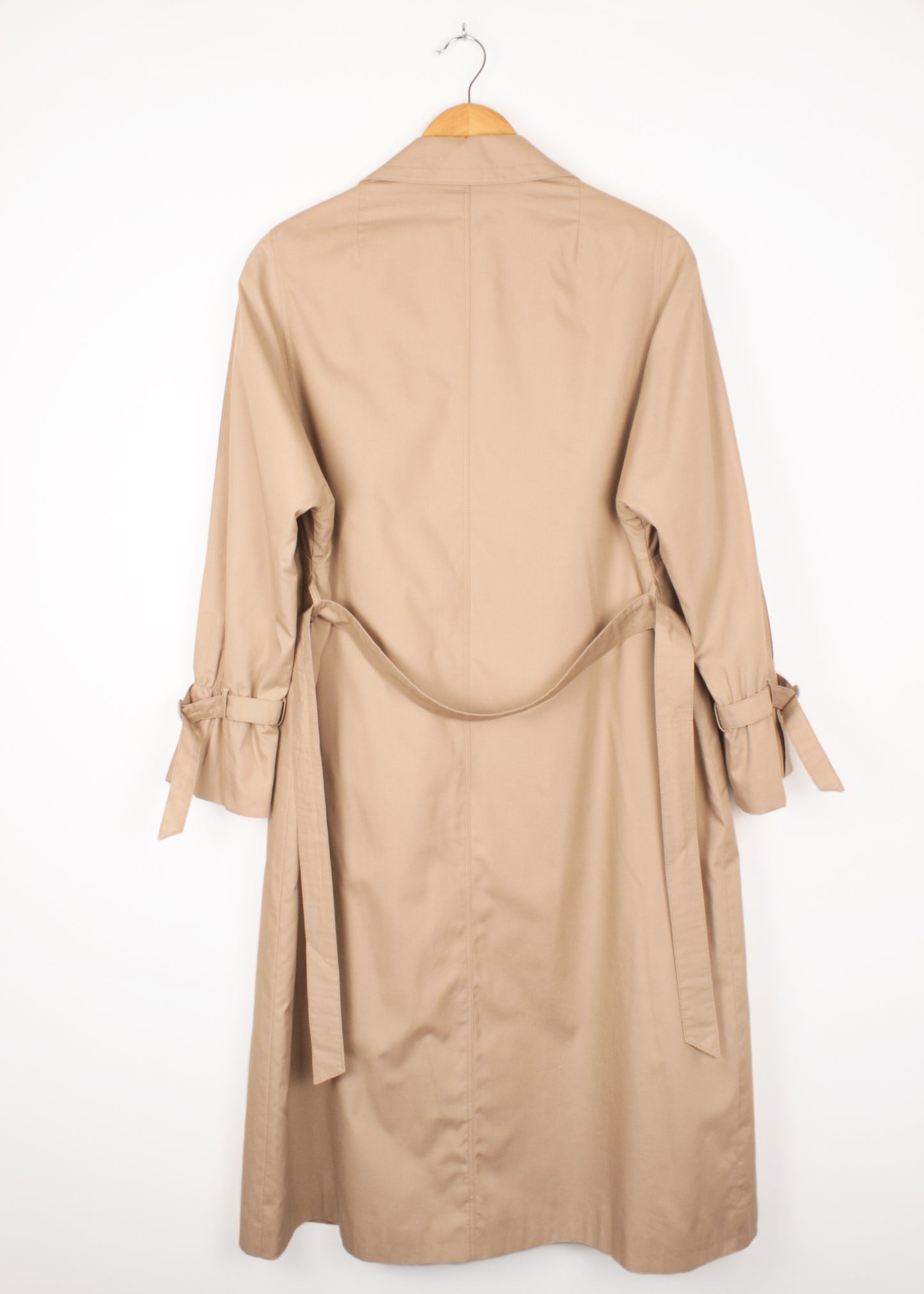 Women's trench coat in sand