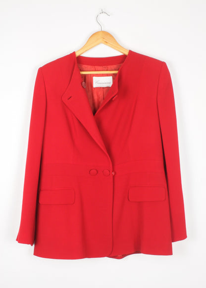 Vintage woolen coat in red